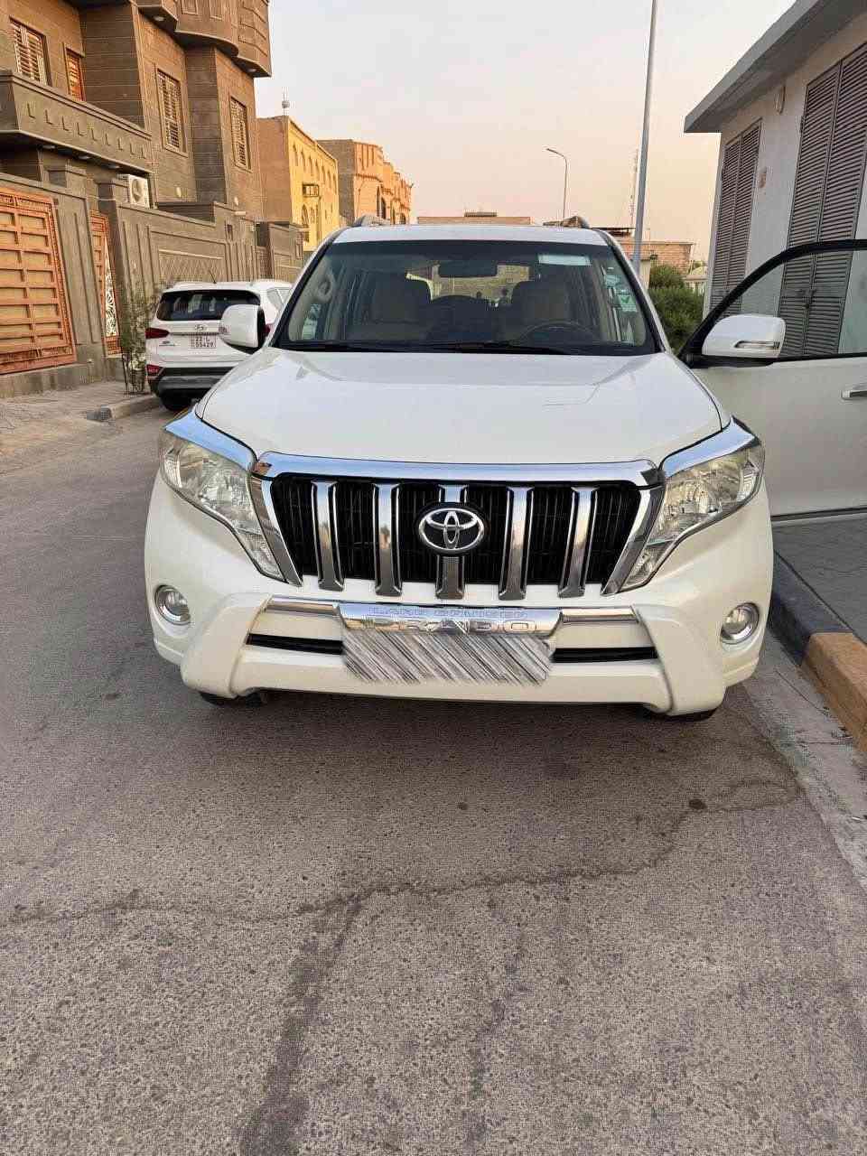 السلام عليكم برادو مديل 2014شركه جيهان TXLفول مواصفات بصمه فتحه وشاشه وفول تحكم ستيرن وحساسات وكامره وكشنين كهرباء السياره جديده حيل كلش ماشيه 139 كيلو حقيقي رقم اربيل دولي بسمي تحويل هزه جديده وفحص جديد وسنويه جديده والسياره جاهزه من كلشي برغي ما ناقصها حداده كهربائيات كير مكينه تبريد تخم تاير كله جديد وبالكارتون السعر 305 وبيها مجال لطيبين للاستفسار (***********) مكان السياره البصره البصرة, العراق
