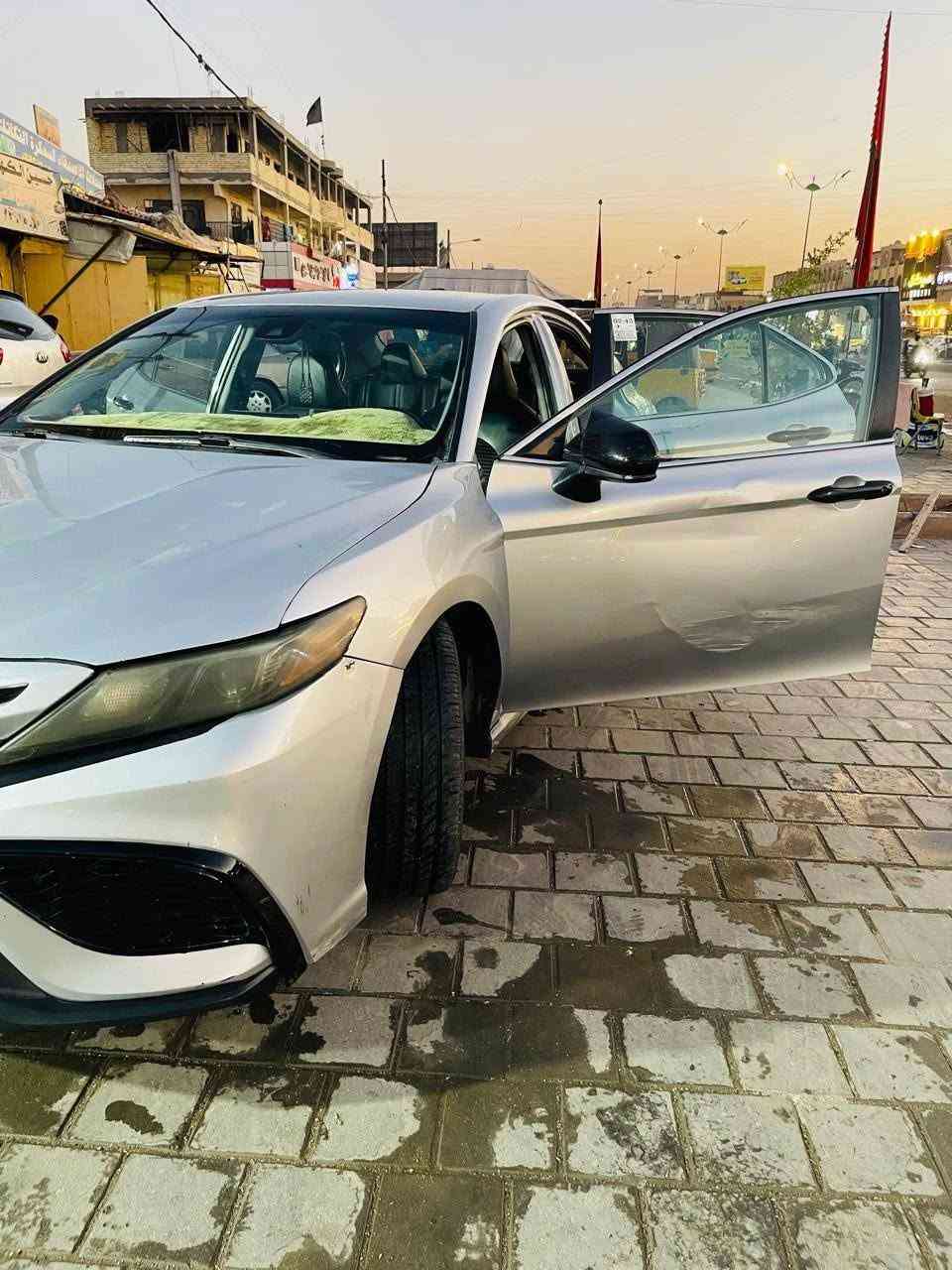 السلام عليكم للبيع كامري موديل 21 وارد امريكي سياره معوقين كير محرك حداديه تخم تاير تبريد مكفول سياره بيه 4قطع مواصفات Seمعروفه السعر 140وبيه مجال ***********
