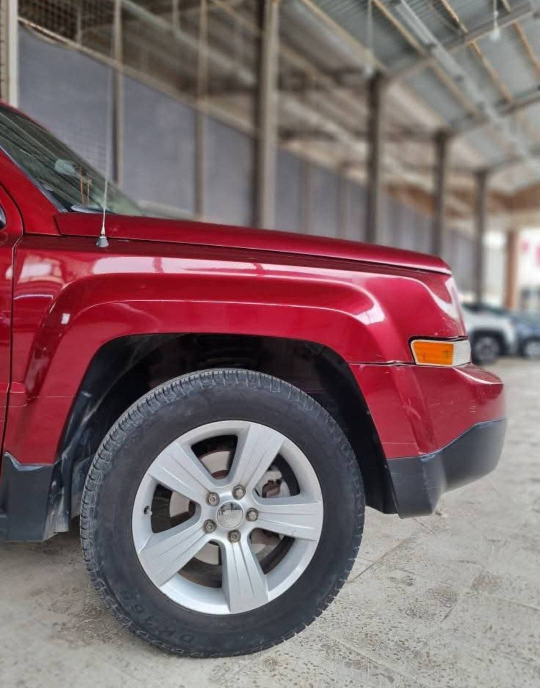 🛑 Jeep Patriot 🛑

🔺️مۆدیل : 2017 ✔️

🔺️بۆیاغ : بۆنیت ، یەک بست سەرە چاملغی ، بێ ناوگرتن ، کەمێک تەزرەی هەیە.

🔺️ئێڕباگ : نەتەقیە هەمووی بیلادە ✔️

🔺️مواسەفات :
دەبل ئەکسل - کورشین هیتەر - شەغال - زۆر مواسەفاتی تر تەنها سلاید نیە ✔️

🔺️مەکینە : 2.4 🔥

🔺️ماوەی ڕۆیشتن : 123,000mile✔️

🔺️نرخ : 127$ 💵 مەجال 

تێبینی // 
سەیارەکە پاک و خاوێنە بێ کێشەیە ، گۆڕینەوەش دەکەم ، گێڕ مەکینە تەبرید تەحویل وەکالە غەڕامە هەمووی بەشەرت بۆ زانیاری زیاتر پەیوەندی بکە. 

ژمارەی تەلەفۆن : 
*********** viber.whatsapp أربيل, العراق
