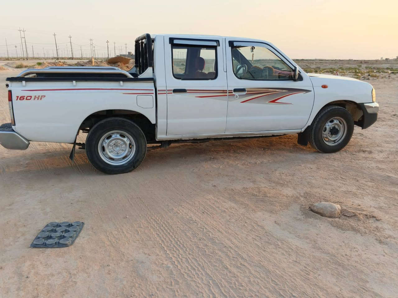 للبيع نيسان موديل ١٤ السياره جديده رقم دهول صار شهر من صعدت هزه ورقم انگليزي دهوك جاهزه من والا نضيفه ابمعنى الكلمه مكان السياره النجف بحر النجف حي النور 
للاستفسار عل خاص او الاتصال ***********
