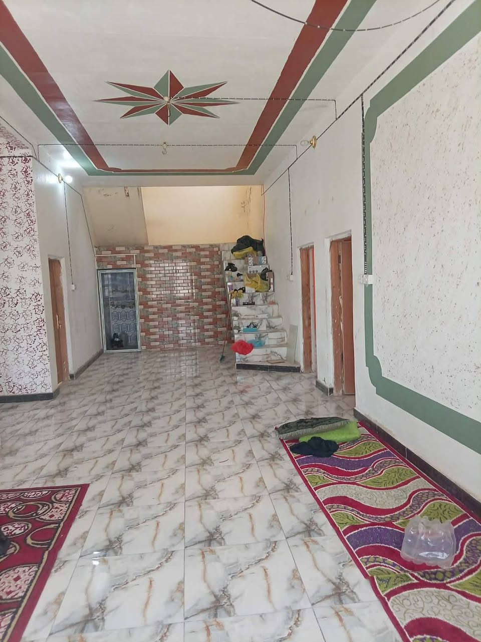 البيت طابو زراعي للبيع 
حي المنصور نزلت علوة السيد
***********
السعر 85مليون
مساحة 600متر مع السياج مع قطعه يصبح  1200متر  3غرف صاله ومطبخ وحمامات داخلية وخارجيه البناء طابوك الساس كونكريت مسلح العكادة طابوك حديقتين نقطة مهم واجهت البيت ٣٠@@
