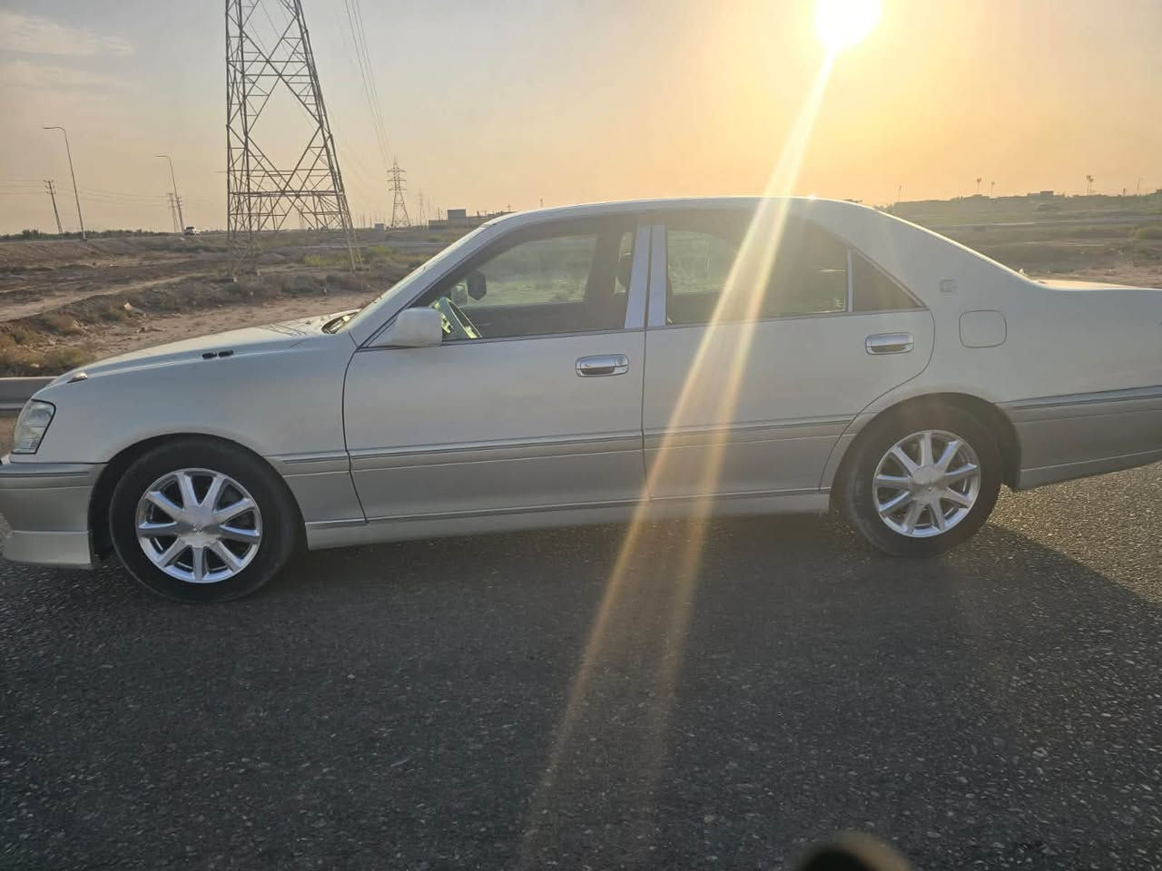سيارة ملكة جنون 2002 تسجيل جديد ورقم جديد ٣دكم 
الشاصي ٧٥
مكينه ديفور الجبير
سياره كفاله عامه من كلشي
تسجيل جديد قرار ١٠٢ 
تحويل يوم ثاني  بأسمي
تلفوني ‭***********‬
السعر 160
