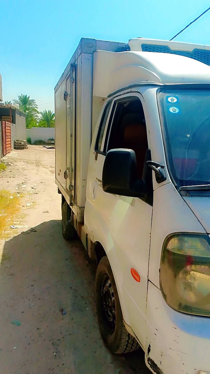 كيا براد موديل 10
محرك 300مسكر

كير محرك مكفولات 

برادهه تجميد 
كهربائيات كلهه شغاله 
تانكي 8لتر 

السعر 110وبيهه مجال مكان المحموديه 

***********
