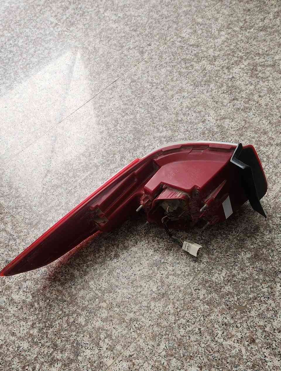 بك لايت اوبتما خليجي الجزء الأيمن .. تفصيخ جديد وشغال بس الجامه مكسورة .. السعر ٦٠ الف .. موجود حاليا في محافظة الديوانية... توصيل مجاني الى كافة محافظات العراق. 

***********
