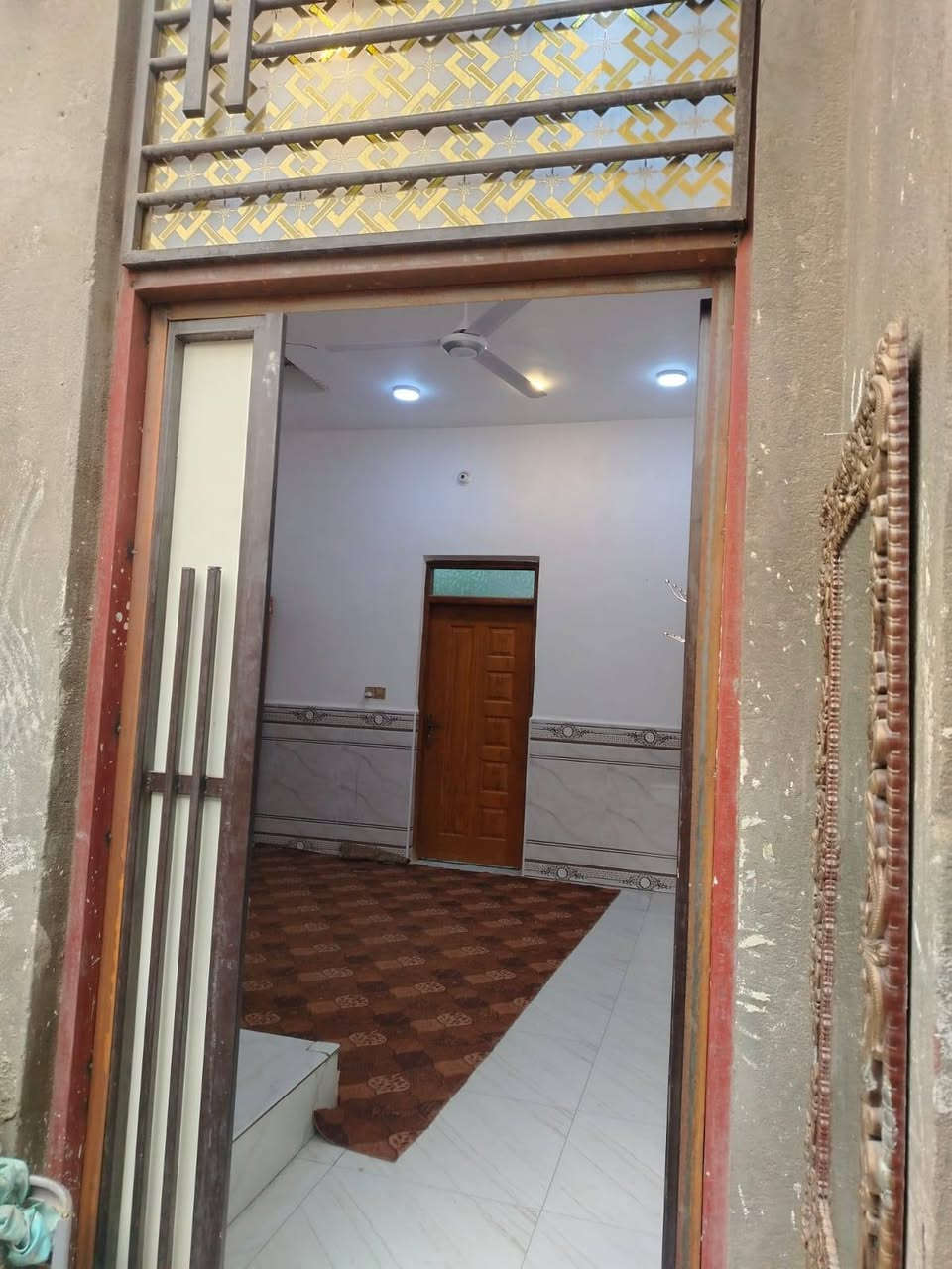 السلام عليكم
معروض لدينا

 بيت للبيع الناصرية حي الفداء شارع أبو لبنان قرب سيد عطيه 

100م أمامي  بناء حديث درجى أولى  مطلوب إسكان ٥٥ مليون 

طابق واحد 

السعر ١٢٠ بي مجال  وينزل من سعره الإسكان 

غرفه وصاله واستقبال ومطبخ وصحيات داخليه وخارجيه 

للاستفسار الاتصال ع الرقم او مراجعة المكتب 

***********
