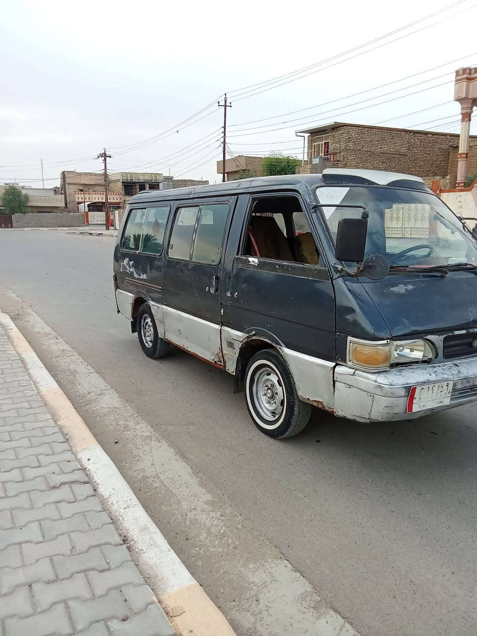 السلام عليكم كيا بستا للبيع موديل 1994 
سنوية ل 27 بس راعيها مااندله مضيع عنوانه ابيعلك اتكفلك سرقه وعشاير سيارة كير اكسل خير من الله المحرك بي جديد بس نسمت بخار لاتنقيص ولاشي يخبل 
مشط شغال باور موجود ونقص بي فقط بوري وكله كامل 
كهربائيات كلها شغالات مناقصها أي شي 
سيارة خير من الله تاخذها كبل لشارع مال شغل لاتوكفك ولاشي السعر 22 وبيها مجال ***********واتساب واتصال مكان التاجي
