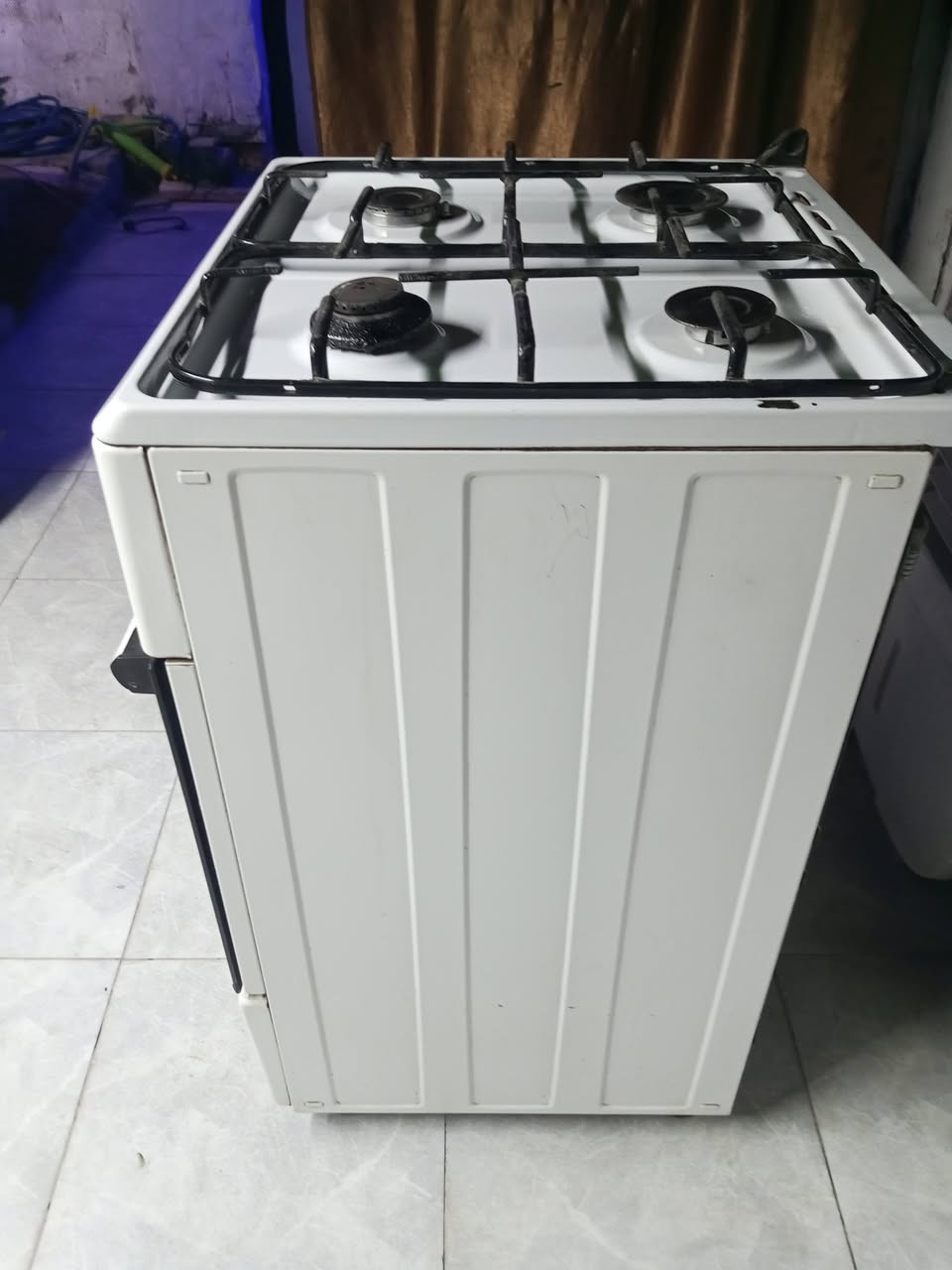 طباخ 4عيون اخو الجديد ناره خير من الله السعر 45 مكاني الحسينيه مال الراشديه بسكلات هاتف وتس اب ***********
