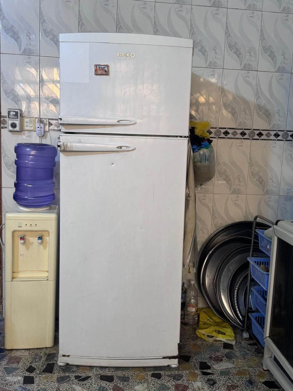 غراض بيت للبيع بسعر جداً مناسب
***********
العنوان بغداد الشعب

