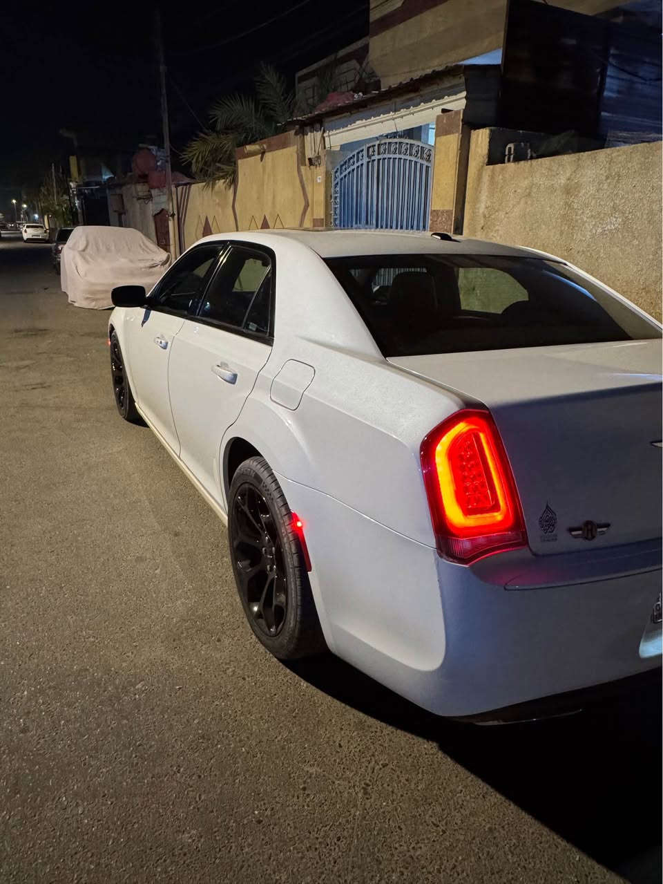 كرايسلر 300 S
موديل 2015
كفالة عامة السيارة جديدة
ماشية 100
رقم اربيل 
السيارة على وضع الوكالة 
السعر 235
الرقم : *********** البصرة, العراق
