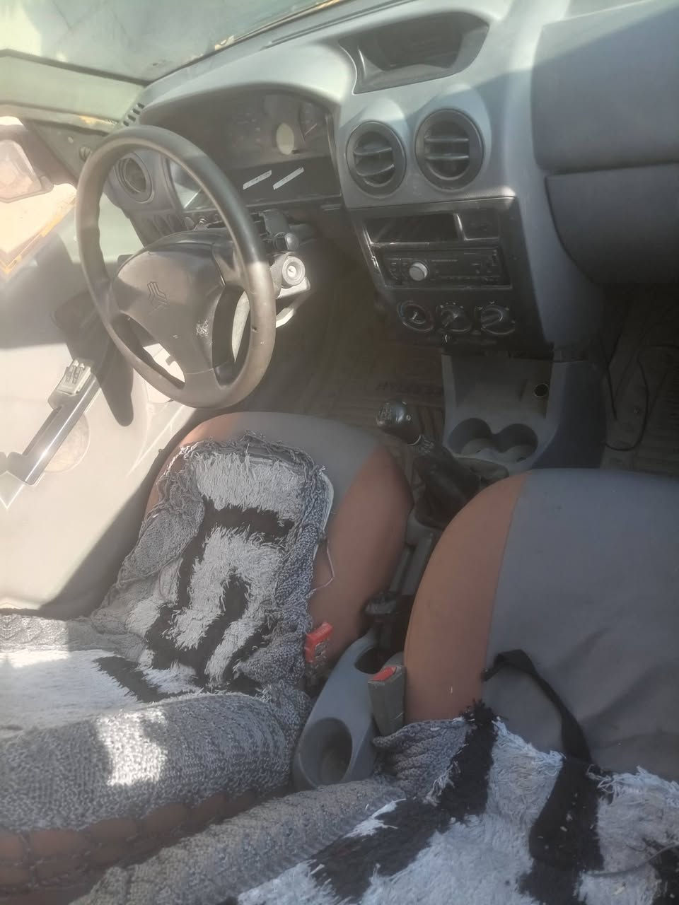 سايبه للبيع السعر ٦٠٠ وبيهه مجال ***********
