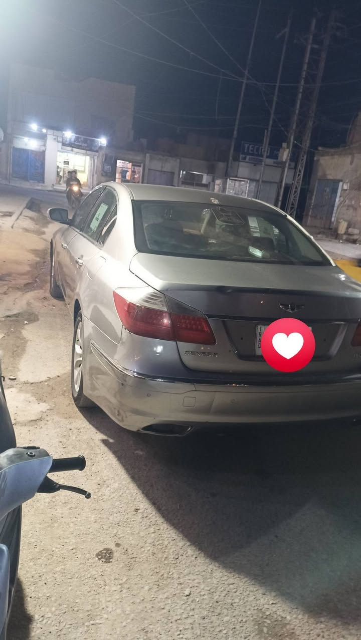 سلام عليكم جنسز مديل 2012 متوم طبق الاصل رقم بغداد حداديه100/100 تخم تاير صار شهر شاده تبريد ثلج مكينه وكير ففيتي 3000 كص جنطه للبيع أو مراوس السعر 40 مكاني ميسان العماره رقم الهاتف ***********
