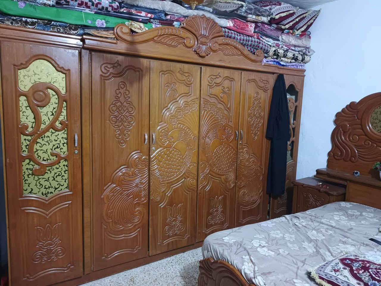 غرفة عراقي • تصميم تركي • ميز شاشة