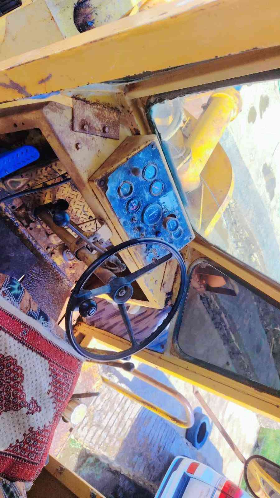 سلام عليكم شفل كاوسكي حجم80رقم نجف الماني مداور مكينه وكير شرط الفحص دفع خير من الله موديل1992  المكان الرميثه رقم ***********
