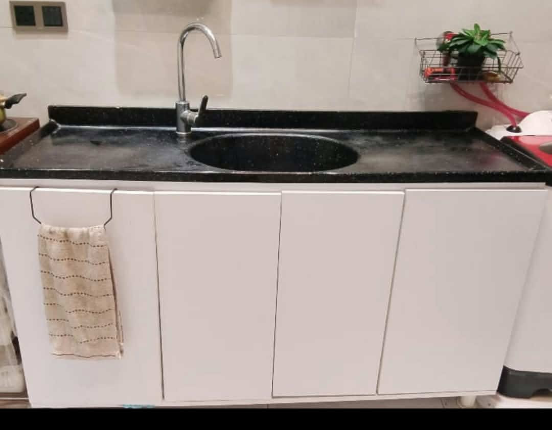 غرفه اخشاب • كنتور 220سم • استعمال شهر ونص