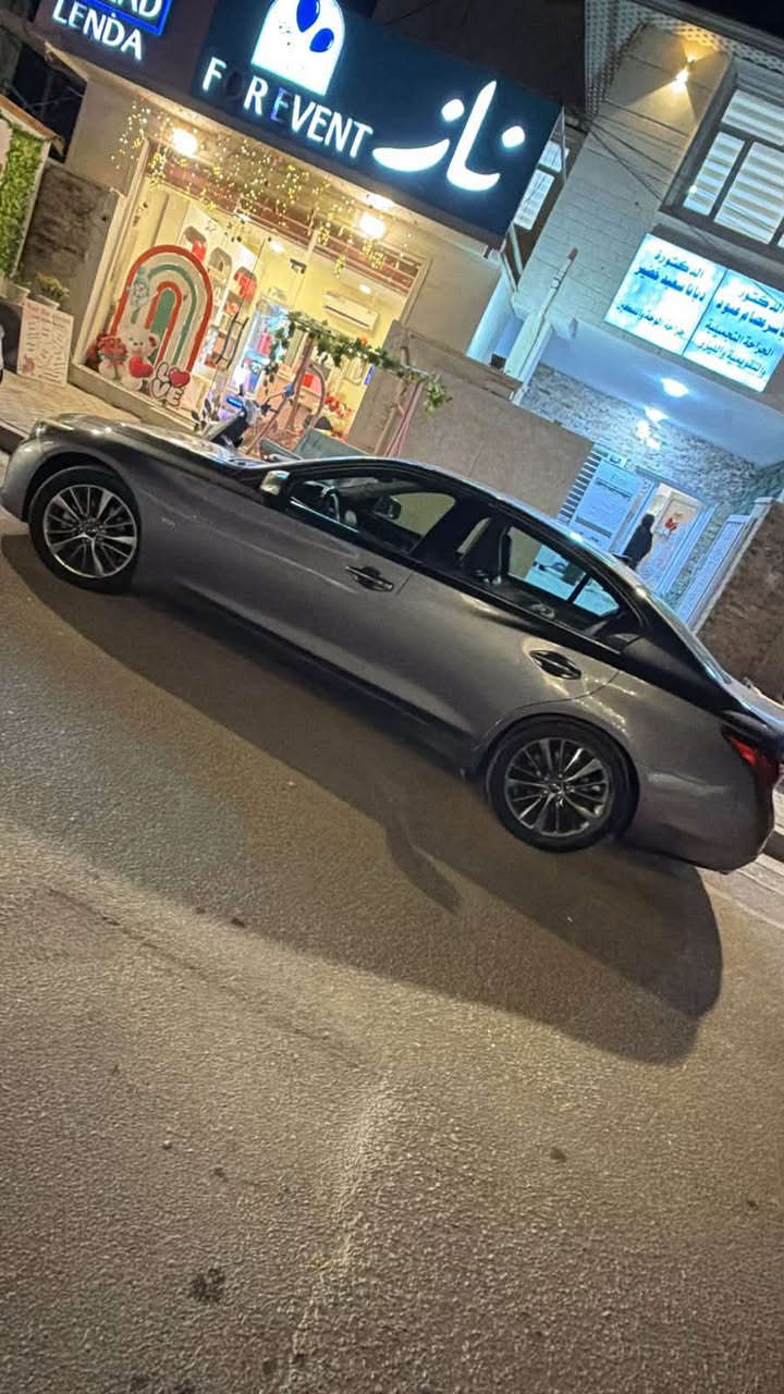 � للبيع — Infiniti Q50 2018 | 3.0 Twin Turbo
إنفينيتي Q50 موديل 2018 🇺🇸
🔹 وارد أمريكي
🔹 كلين بدون حادث
🔹 ممشى 90 ألف ميل
🔹 محرك 3.0L Twin Turbo
🔹 لون رمادي مميز
🔹 داخلية جلد أسود نظيفة ومرتبة
🔹 جنوط إنفينيتي أصلية
🔹 فتحة سقف
🔹 كاميرا خلفية
🔹دخول ذكي بدون مفتاح مع نظام ترحيب
🔹 تشغيل بصمة/زر
🔹 تحكم ستيرن ومواصفات كاملة

🔥 السيارة نظيفة جداً ومستخدمة استخدام شخصي
الفحص متاح للجادين، والسيارة حاضرة للفحص.

💰 السعر: [21 مليون دينار]

📍 بغداد
📞 للتواصل: [***********]

Q50 3.0T — قوة وأداء وفخامة الإنفنتي.
