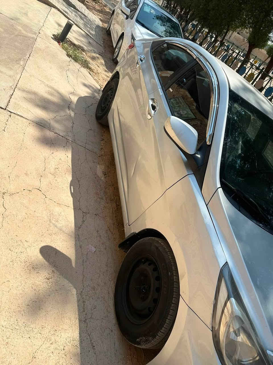 اكسنت للبيع
موديل ٢٠١٤ 
وارد امريكي 
مكينه GDI جديده لا تنقيص ولا تبخير 
كير ( ٦ نمر ) 
مكينه وكير وتبريد كفاله 
صدر امامي وخلفي نظيف (يرادله مشط ستيرن) فقط 
رقم ديالى باسمي شرط التحويل 
حادث مال امريكا جامرلغ جهه الصدر بدون داخل وبيه باب الصدر هم مصبوغ توحيد لون بدون حادث يعني وبنيد مبدل هم بدون حادث اثر شخوط قويه وتبدل 
وبيه هم الدوسه من جهه الصدر هم بيه صبغ 
السعر ٨٥ وبيه مجال 
مكان ديالى ( الخالص) 
***********
***********
