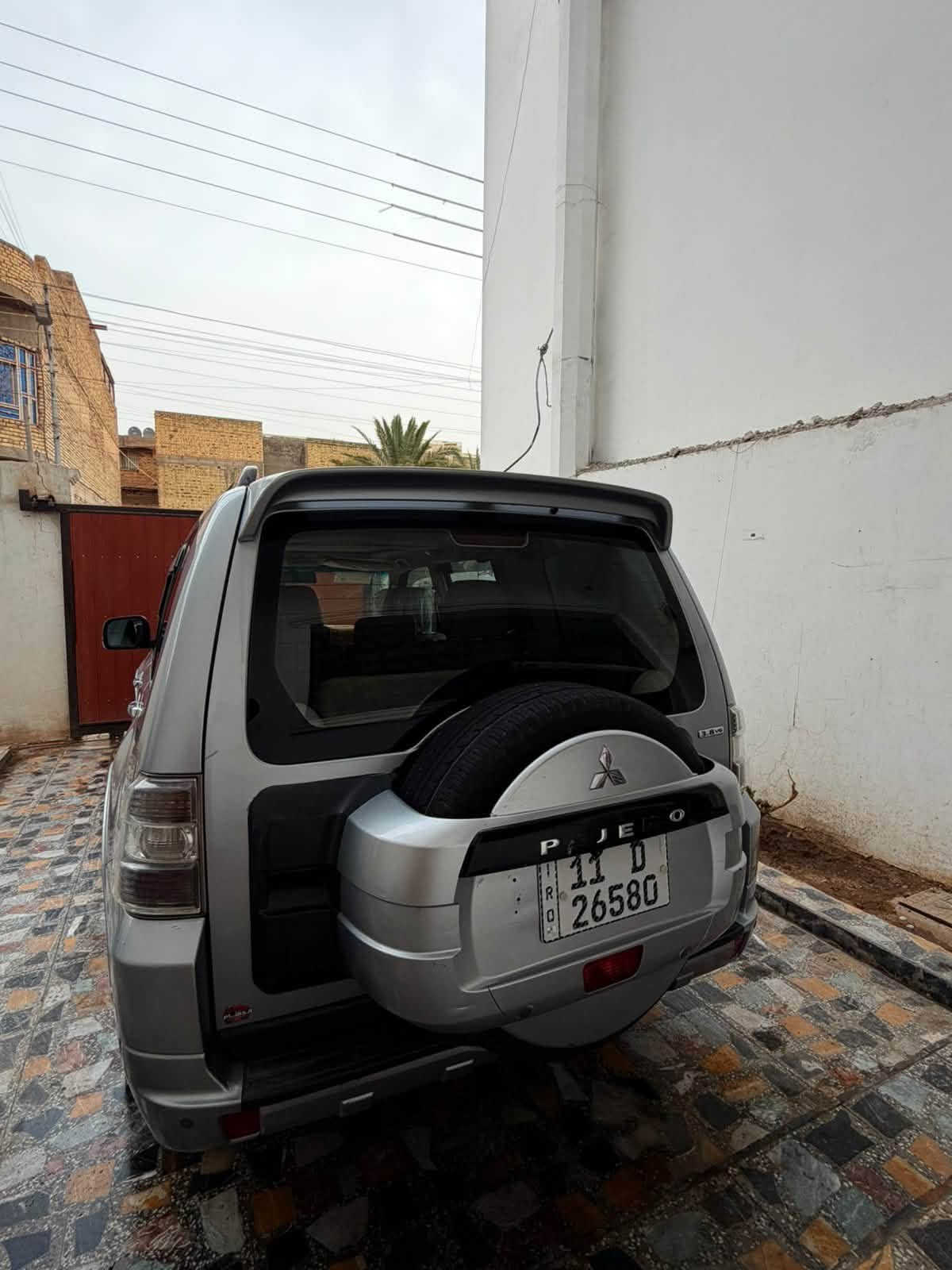 للبيع فقط 🏷️🏷️🏷️
بدون مرواس 
متسيوبيشي باجيرو مديل ٢٠١٢رقم بغداد جديد فحص وهزه وغرامه كل جديد تحويل مابشر بسمي 
حجم مكينه ٣٨٠٠/كير ٥ نمر 
فول مواصفات 
فتحه /تحكم ستيرن/دمام /حساس خلفي /لد ضبابي 
دفلوك
مكانين بارد + رصعات 
تبريد خلفي امامي 
حداديه عام ١٠٠٪؜ عام كامل تبديل
منظومه الوقود كامل تبديل عام 
بدون كل نقص #العيوب تنقيص دهن كل ١٠٠٠ كليو متر نص لتر بدون بخار بدون دخان # تخاير بتشغيل بعد تشغيله الصباح # وجود خنگه متقطعة تروح وتجي بدعست البانزين فقط وشكرا لكم 
السعر ١٣٨ ورقه مجال جدا قليلل
العنوان البصره /***********
