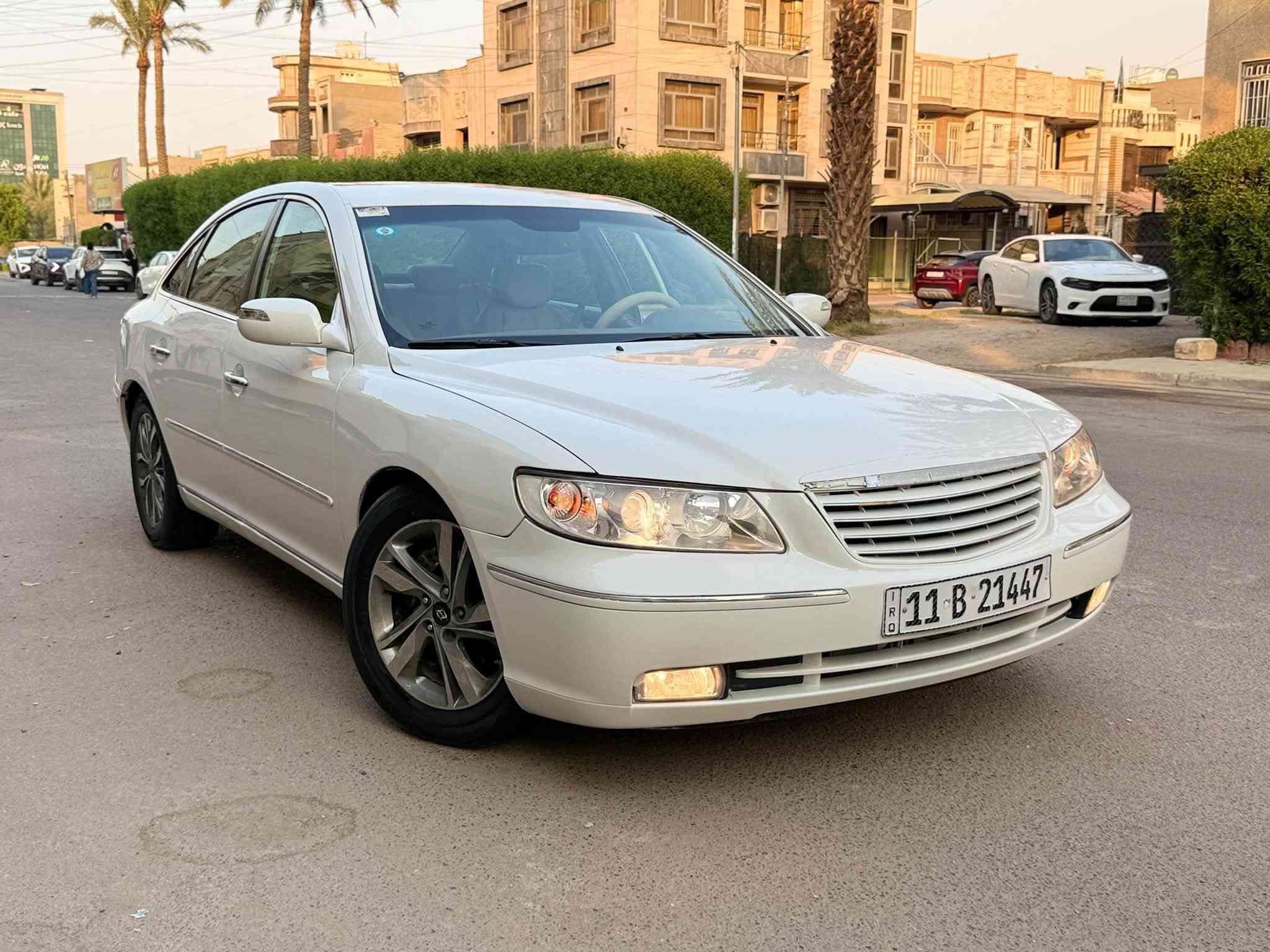 هونداي ازيره
2008  وارد أمريكي مصبوغه حزام بدون دواخل سعرها 75 ورقه  بيها منضومه غاز رقمها بغداد دولي جديد سنويه جديده2031
محرك 6 سلندر 3300 

السيارة فول 
المواصفات
-فتحه 
-نظام ترحيب
-انارة بالمرايات والابواب الامامية
-كاميرا وحساسات خلفية
-حساس ماسحات
-كشنات كهربائية جلد 
-لد امامي وخلفي
-تحكم كامل بالستيرن 
-مري شفط مع الاشاير
-ويل حجم 20
-مرايات قلاب ويه R
-الشاشه اصليه 
نضام سماعات + مضخمات بلاديه
تبريد ثلج 

مكان بغداد 
سعرها 75 
غير متواجد علفيس شراي يتصل ***********
