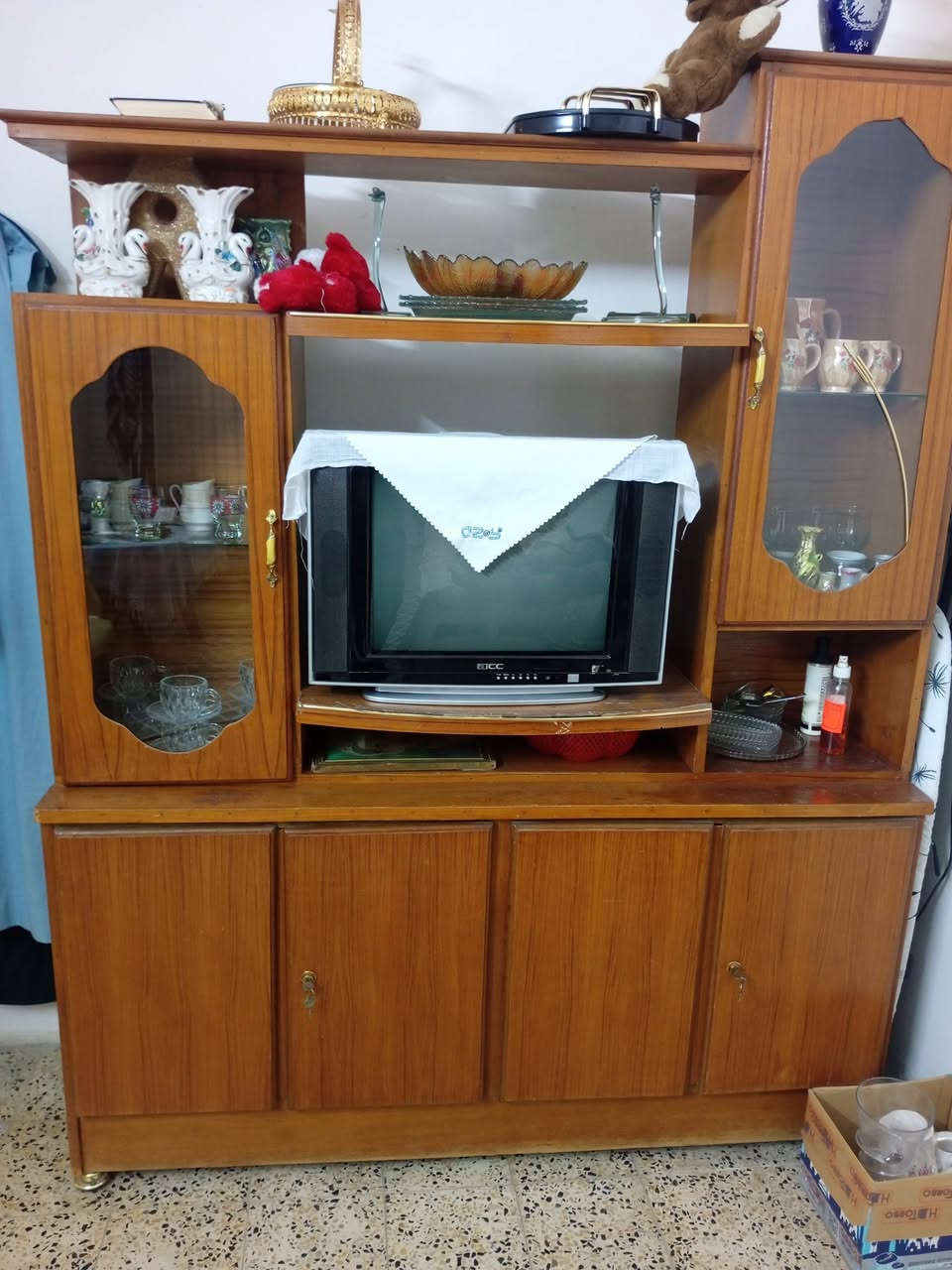 للبيع معرض+تلفزيون سعر 75مكاني كركوك حزيران ***********
