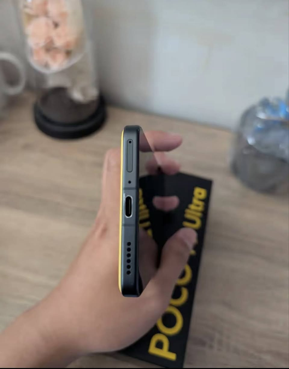 السلام عليكم جهاز للبيع 
بوكو F7 ultra 
الذاكره 512 
الرام 16+16
بطاقه 99 مشحون 100 مره
سعه البطاريه 6000 ملي امبير
سرعه الشحن 120W
المعالج سناب درايكون 8 ايليت
الكامره 50ميغا بكسل 60X
ببجي يدعم 120 فريم
تردد الشاشه 120 هيرتز
اللون اصفر 
الجهاز كامل الملحقات 
مكاني بغداد *********** 
الوتاصل واتس اب 
السعر 725 بي مجال شي قليل
