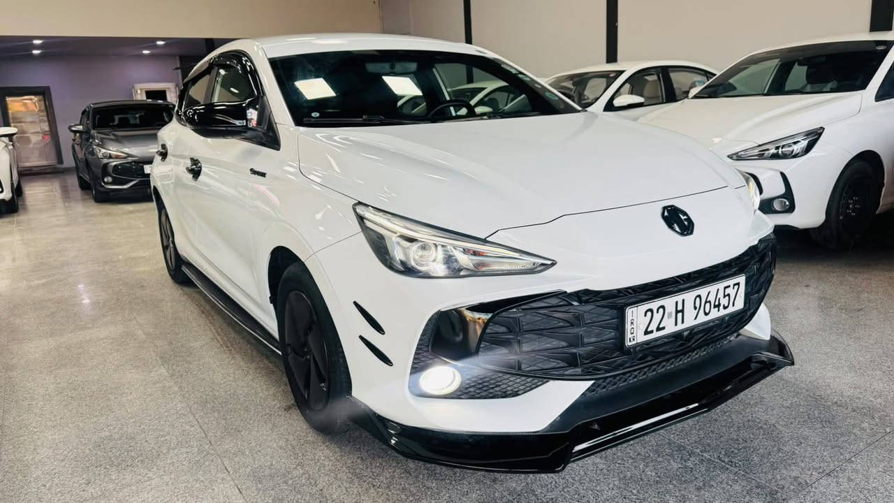 بسم الله الرحمن الرحيم
MG 3 
موديل 2024 
موبايل ***********
***********
ته نها 35هه زار رؤيشتووه 
نرخ 💰 98$ 💰 
بئ صبوغ 
ته نها دوو PDR زؤر بچوك هه يه 
سيارة به س ماشاء ألله ده ويت له جوانى 
كامل جوانكارى بؤ كراوه 
شاشه گه وره 
گيچ الكترونى 
سوكان ڤوليوم 
لايت ليد و زينون 
بگ لايت ليد 
حساس دعامى دواوه 
صوتى گزؤز بؤ دانراوه به كونترول 
Apple car play ⏯️ 
Auto Android 
شوين هه ولير 
زؤر مواصفات تر.....

