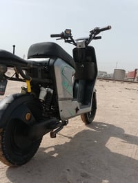 R9 • جديد • بطاريات