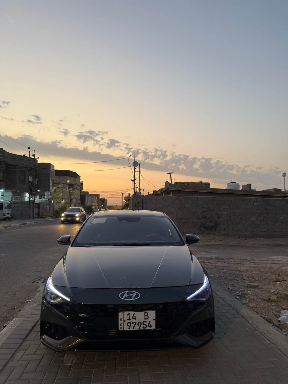 للبيع النترا ٢٠٢٢ كير عادي حره ب اسمي وارد امريكي فول مواصفات ان لاين حادثها اماكن بارد بدون تبديل او ضربه قويه بصرة حره ب اسمي جاهزه من كلشي مكينه كير تبريد ثلج  السعر 106 قفل السياره كير عادي  *********** البصرة, العراق
