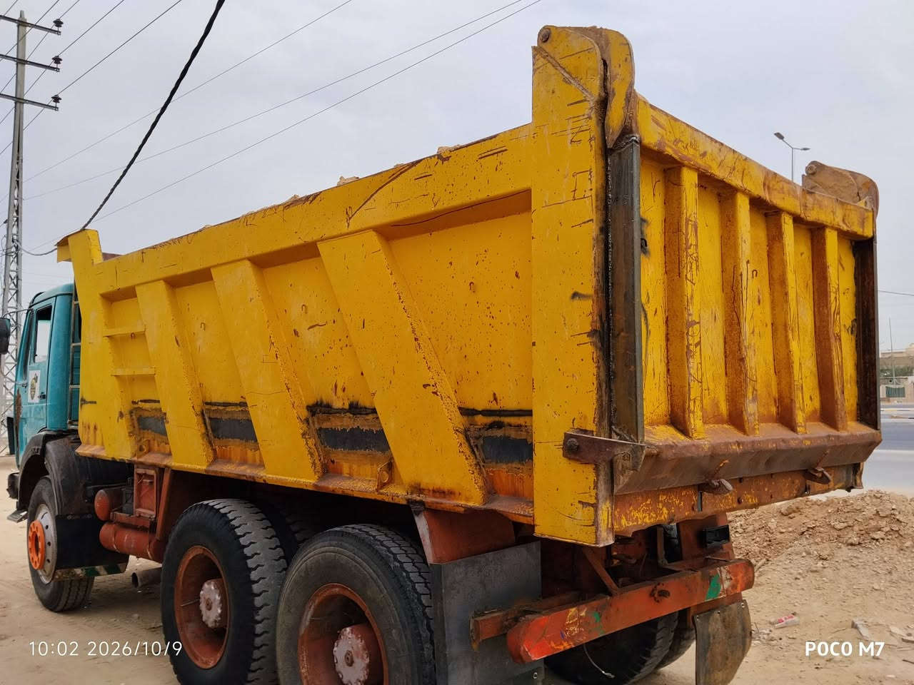 POCO M7 • موبايل • صور