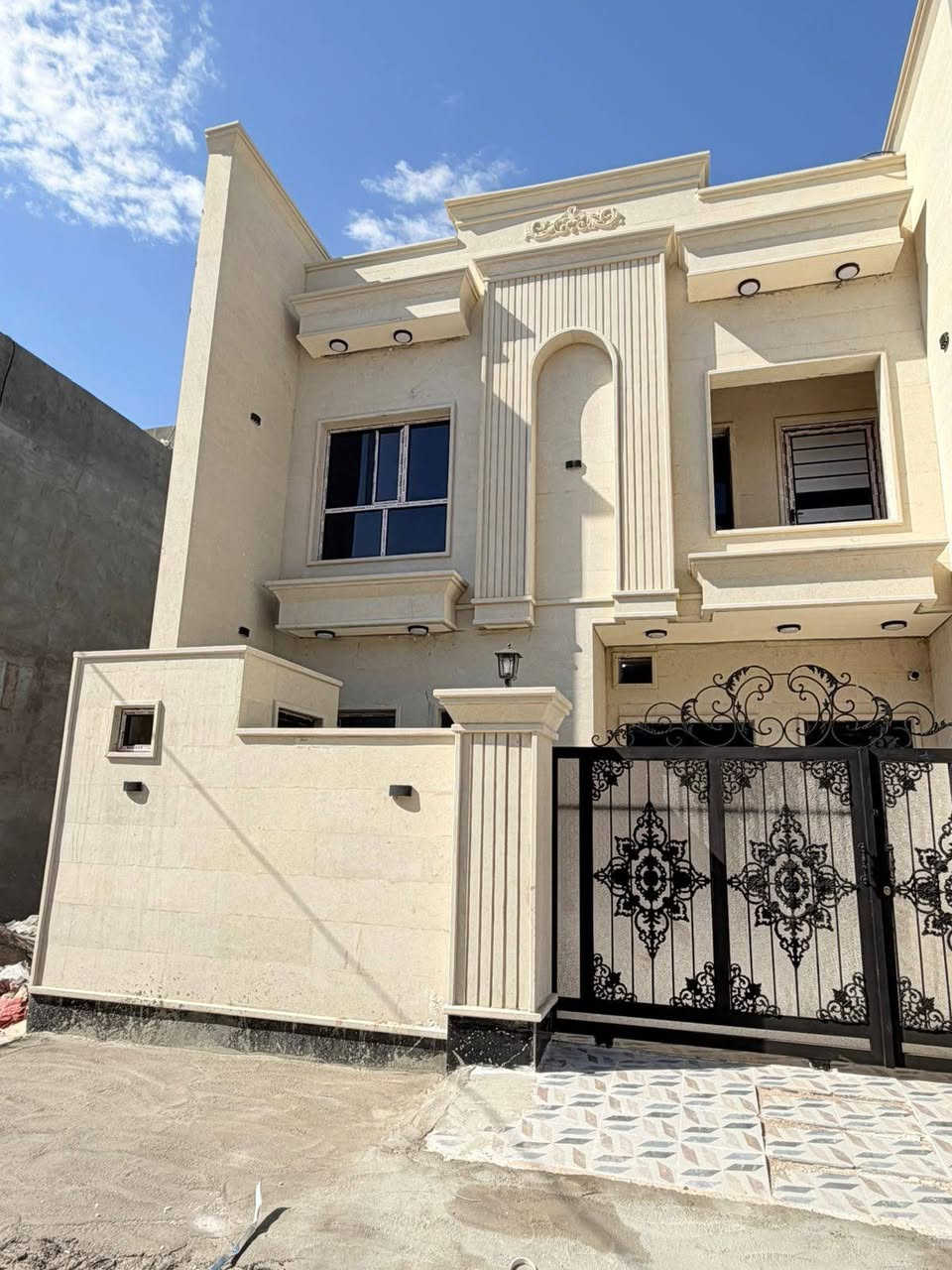 دار للبيع ١٥٠متر حجر حلان تكريت بداية التصنيع شغل حديث جبسن بورد 
*********** 
***********
