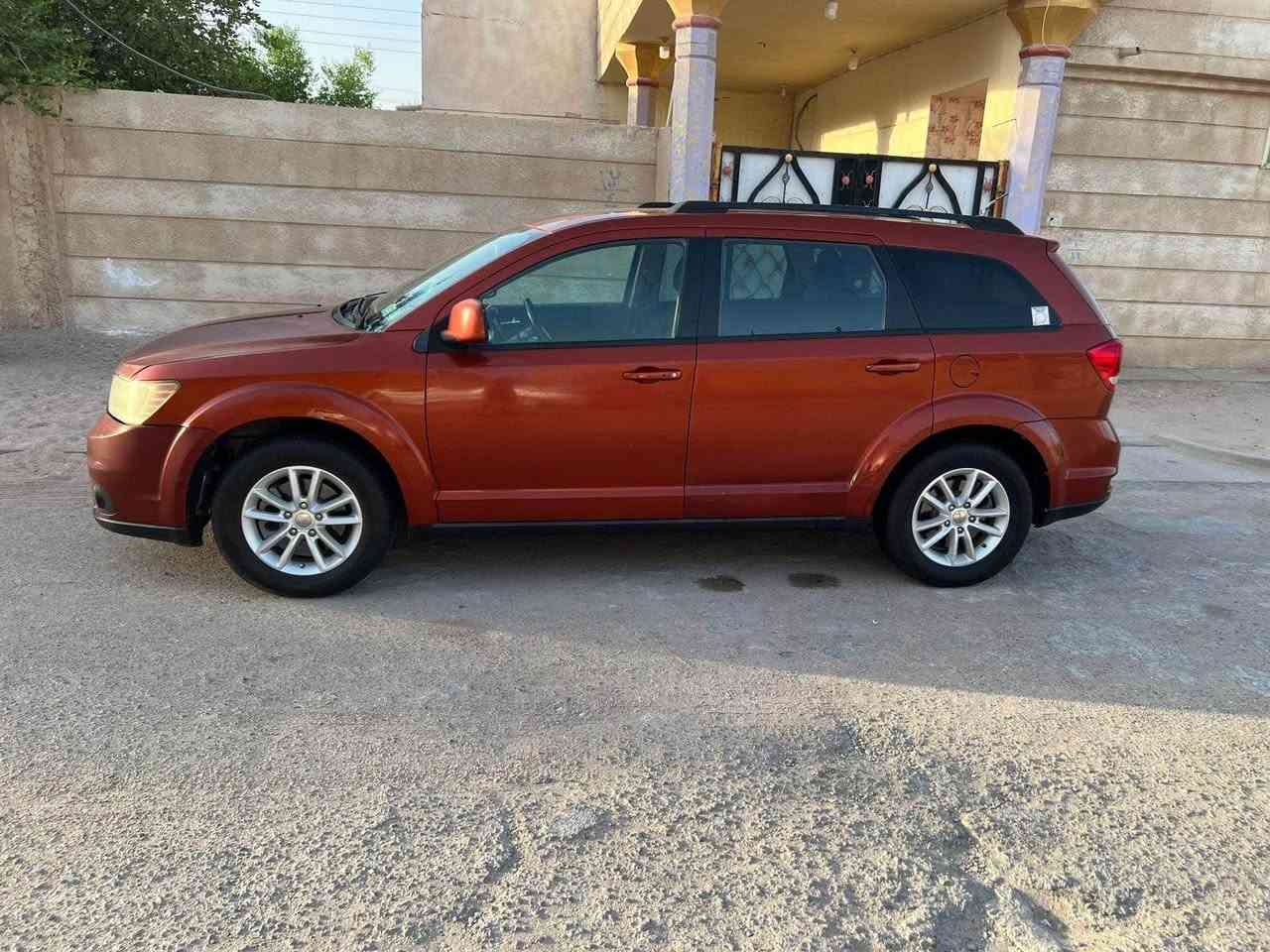 جورني موديل 2014 سبعه راكب 3 قطع تبريد رقم نكليزي جديد باسمي تحويل ثاني يوم حادث تبديل بنيد ودعاميه البدي شوف العين احلى من الصور ماشيه 125كم 
للاستفسار ***********
السعر 120 تعال شوف وبخدمتك عنوان بصره خور الزبير Singapore

