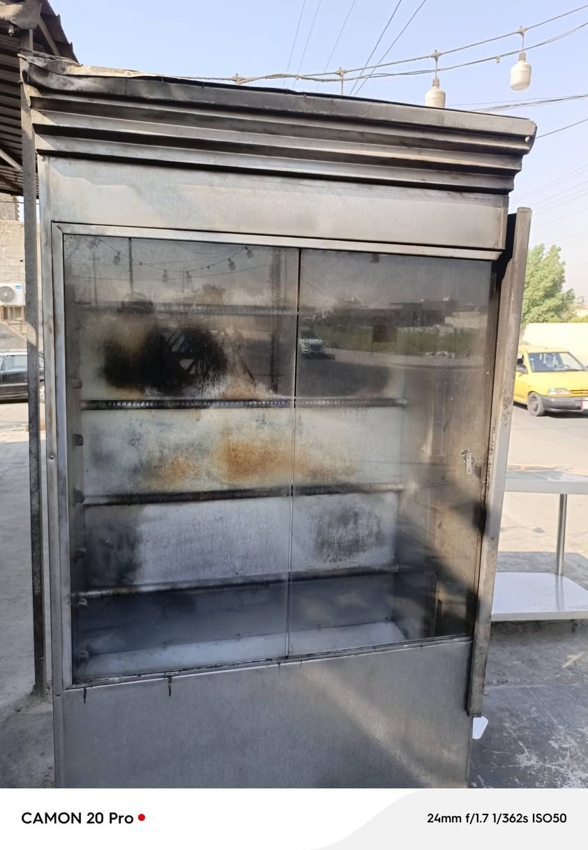 السلام عليكم للبيع شواية ام ٨ شيش جاهزة وشغالة السعر ٢٥٠ وبيهة مجال وطباخ أربعة عيون السعر ١٠٠ وبي مجال العنوان بغداد اليوسفية رقم الهاتف ***********او ***********
