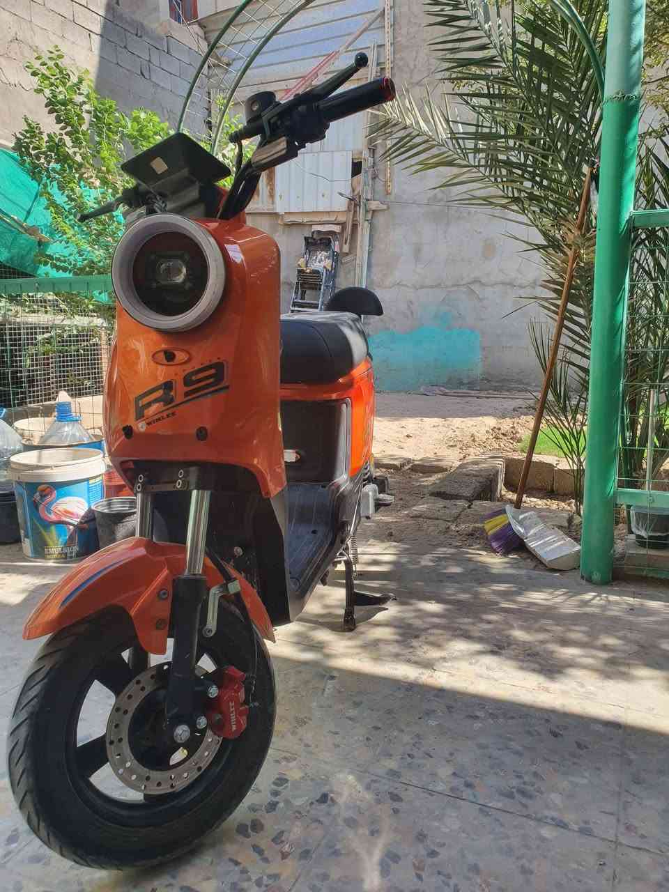 سلام عليكم دراجه حلوه عوزها بطاريات بس كلشي يشتغل بيها 
سعرها 200 وبيها مجال مكاني بصره ابو الخصيب مقابيل صناغية حمدان للأستفسار ***********
