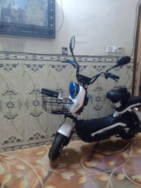 دراجه شحن ماركه HIS استعمال قليل السعر 300 الدراجه ما بيها اي نقص 2دبل...