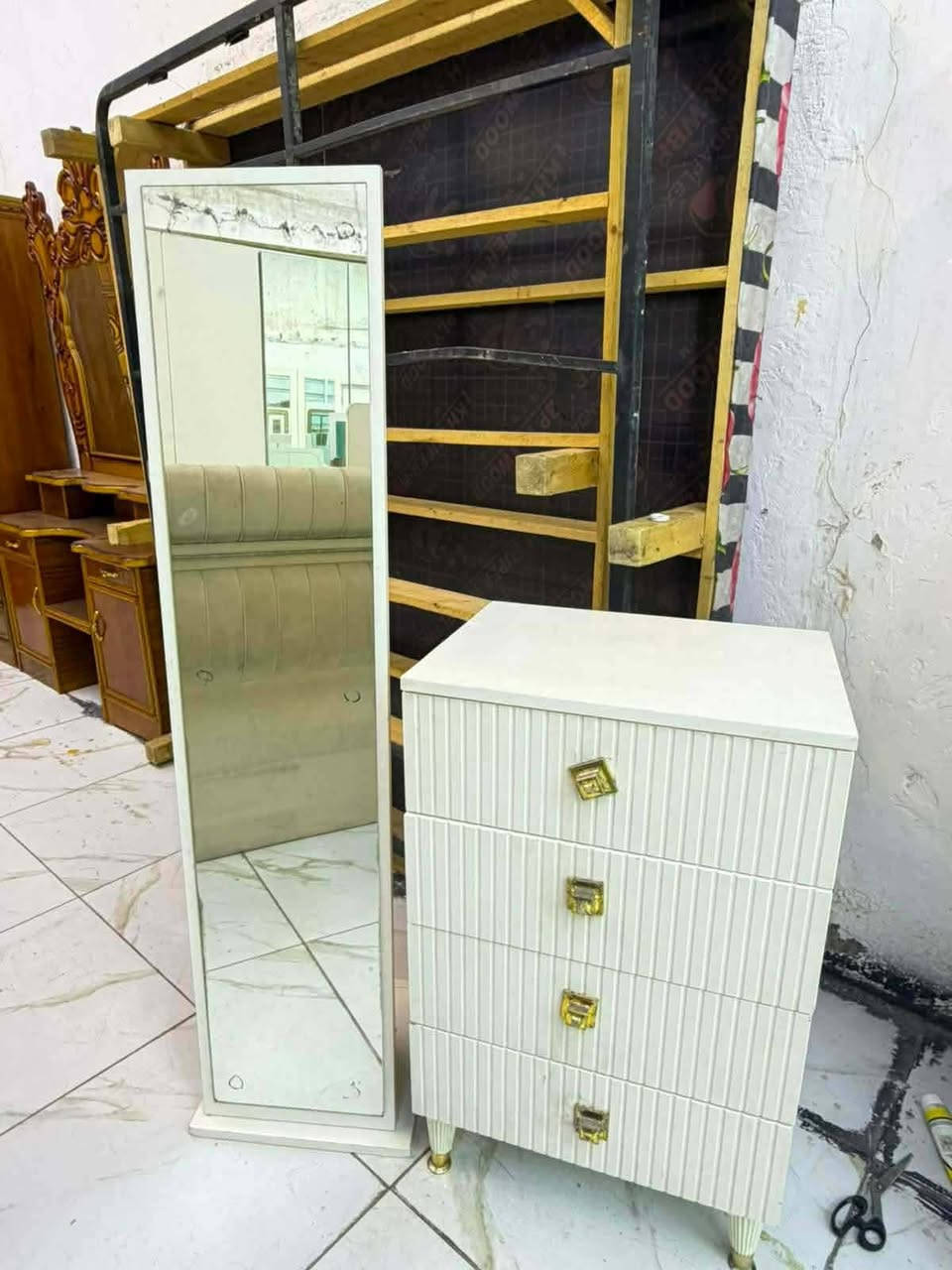 غرفه تركيه 8قطع ب650شامل التوصيل والشد الحجز واتساب فقط ***********
