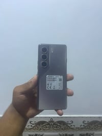 للبيع • موبايل • بدون وصف