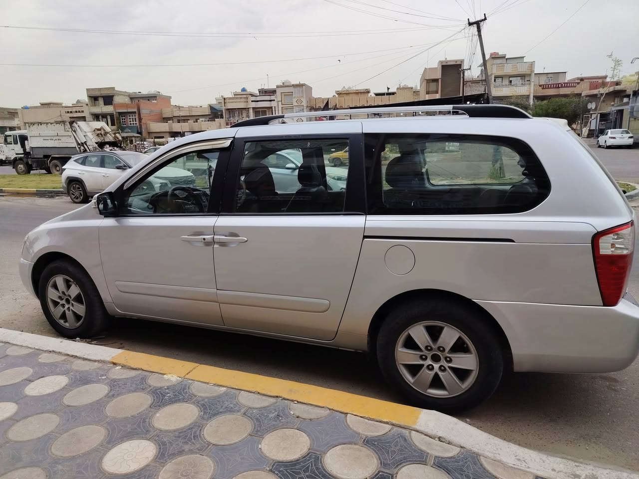 كيا سيدونا للبيع موديل ٢٠١٢ مصبوغة حزام رقم بغداد بسمي كير ومحرك وتبريد خير من الله سيارة جاهزة السعر ١٢٥عنوان بغداد ***********
