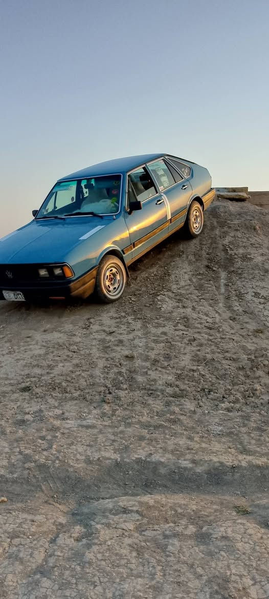 برازيلي موديل 85جديده للبيع سياره جاهزه وخير من الله وين مايعجبك اطلع بيه نقصه فقط كمبريسر وراديتر تبريد مكاني واسط قضاء الصويره ***********
