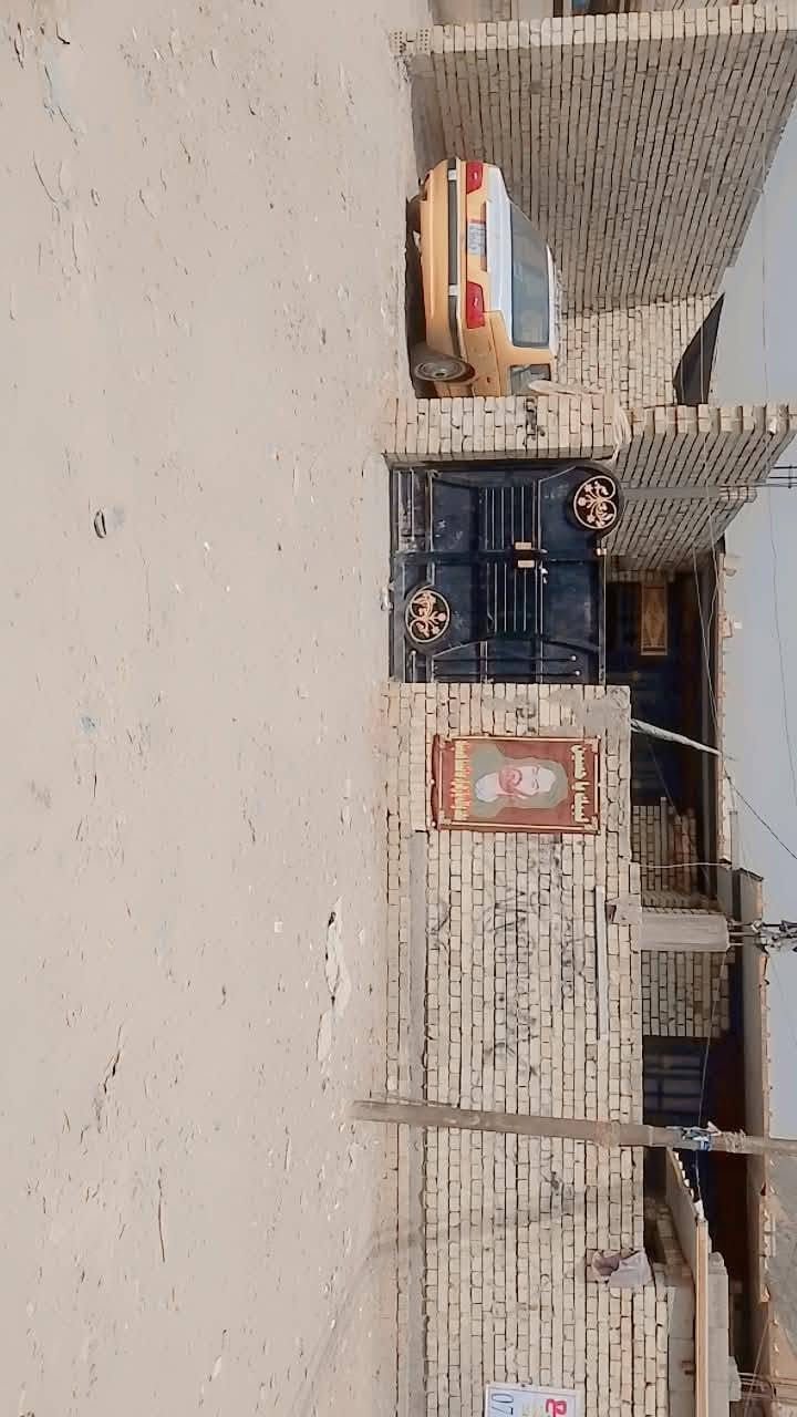 بيت تجاري ركن مساحه 260قرب مدرسه المسار الاستفسار ***********
