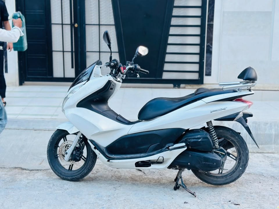 PCX • جيل اول • معدل ياباني