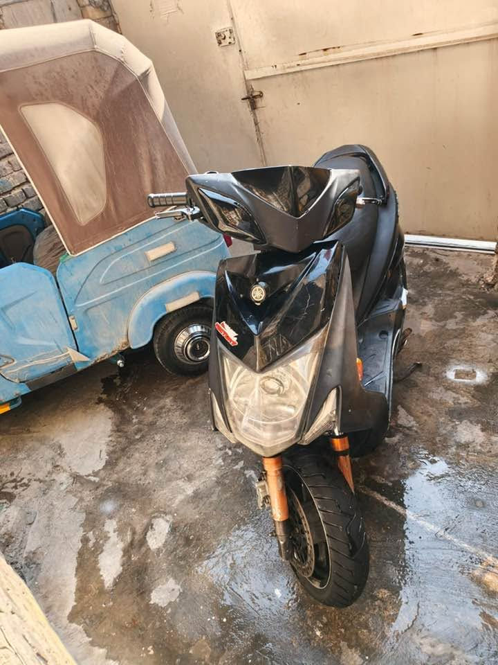 السلام عليكم سكنس لد كوري مكينه 59 و بيه گلجات و صدر وجويتر رياظي السعر 900 وبيه مجال مكان بغداد شعب الرقم ***********
