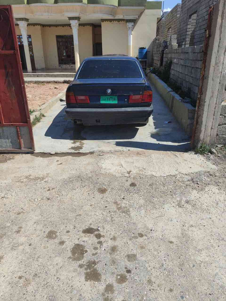 بي ام دبليو ٥٢٠ • ١٩٩١ • صلاح الدين