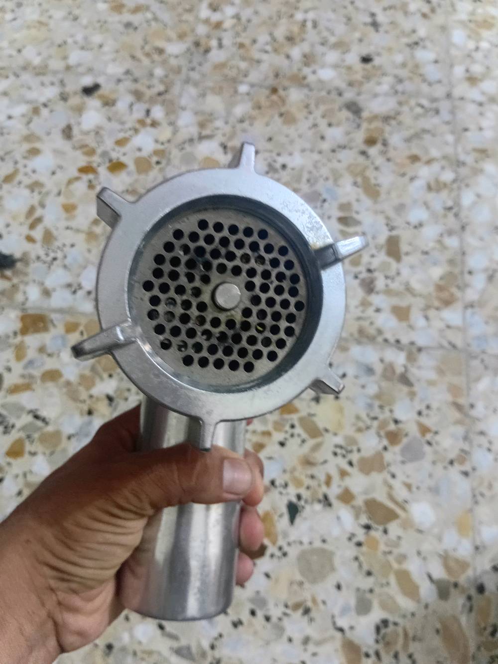 للبيع عجانه لحم 
الستعمال قليل 
النظافه ٩٠/١٠٠
السعر ١٠٠وبيهة مجال 
العنوان بغداد مدينه الصدر الحميديه 