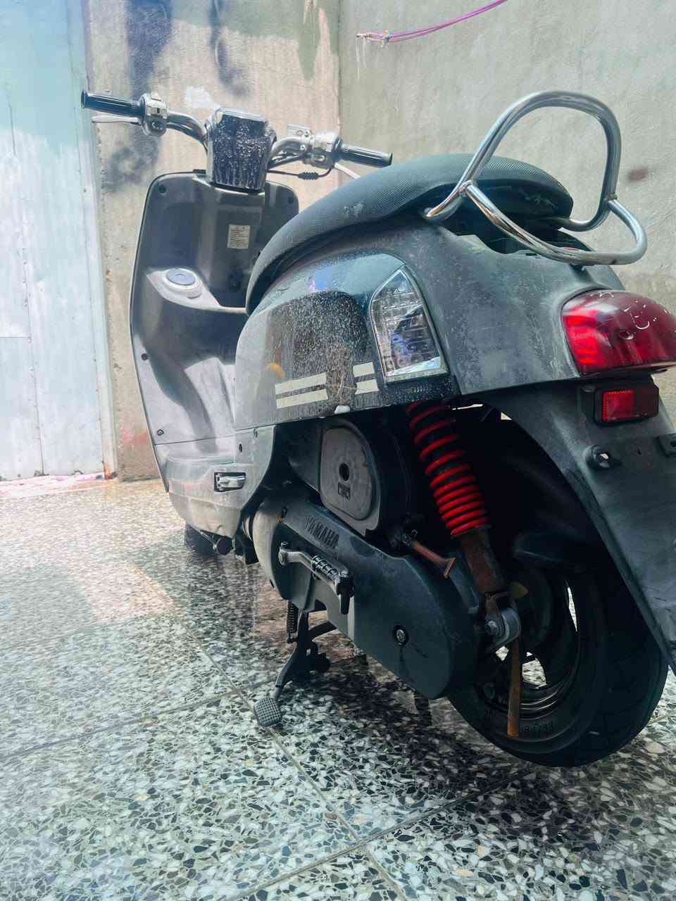 سلام عليكم بوليس جديده قبل ثلاثه اشهر من نزلته من ربمه سعر 900و بيه مجال مكان بغداد ا العبيدي ***********
