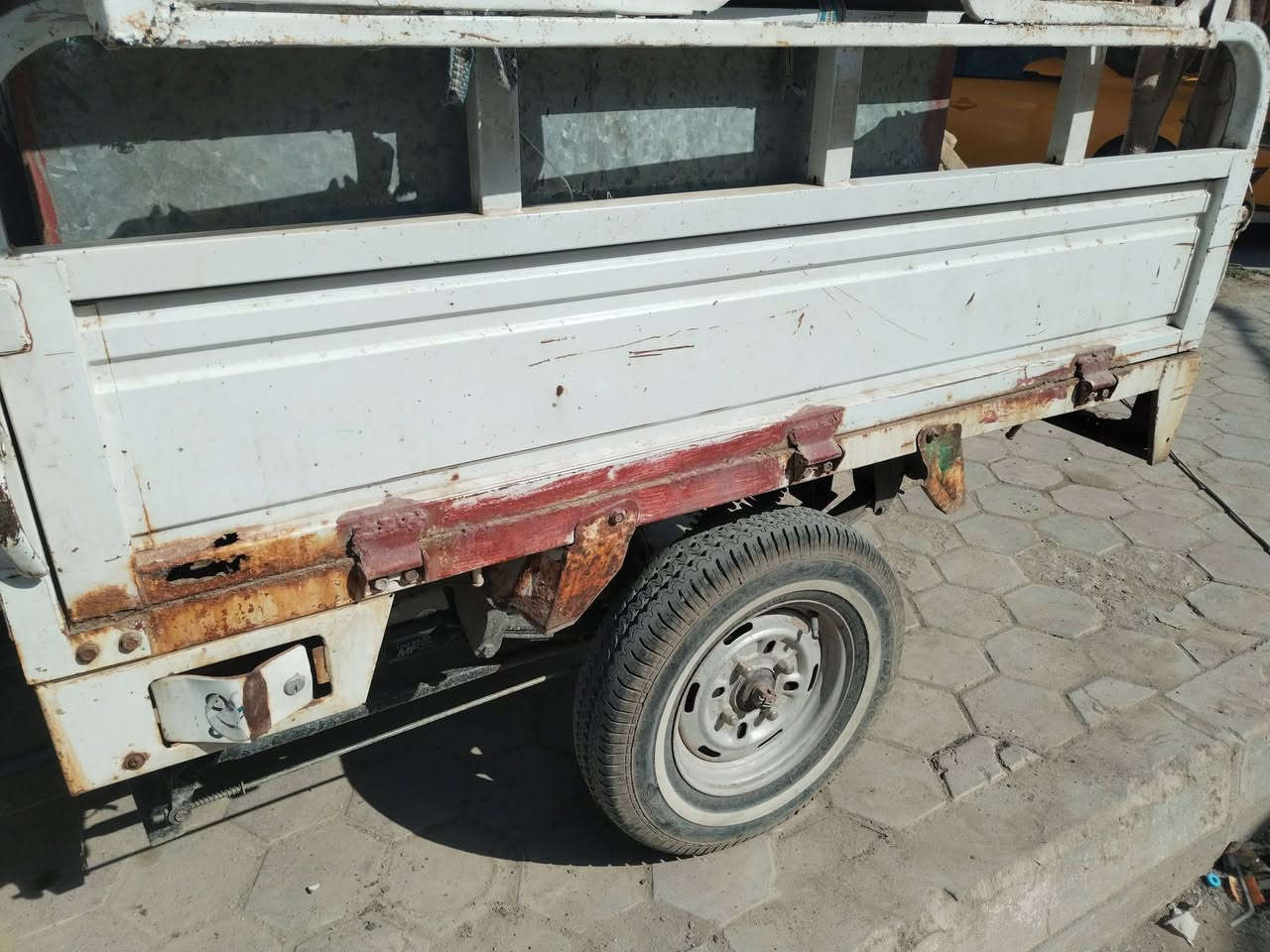 سلام عليكم بدي موديل ١٧ بي خياسات مثل ماتشوف بل صور  باب مابي سعره ١٧٥ وبي مجال مكاني ناصريه مركز
رقم تلفون ***********
