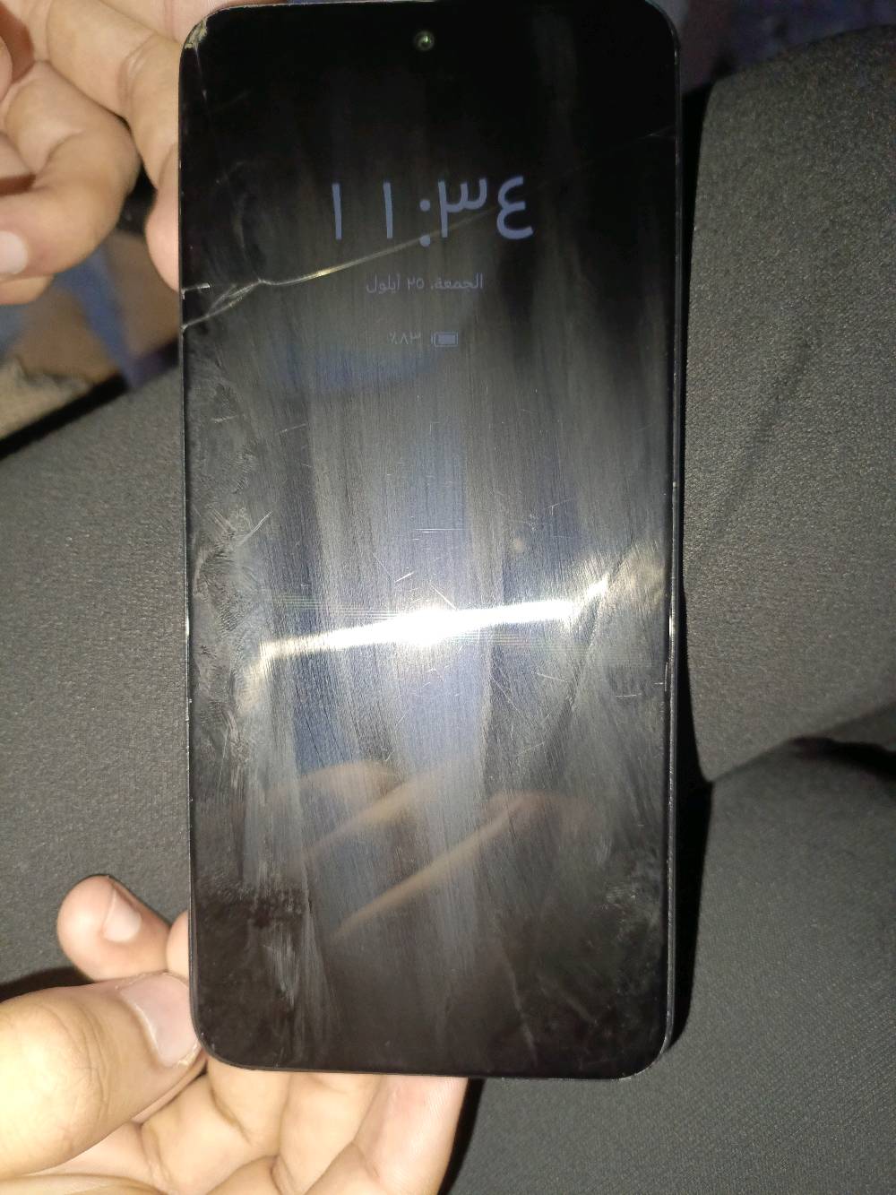 موبايل هونر x7c الجهاز الشاشة بيها ضربة خفيفة ما تاثر على الاستعمال ب اي شي البطارية تطول يوم كامل اوياك يجي بمعالج زين يمشي حالك ب اغلب الالعاب و يشغلك 60 فريم ببجي و مثل الورد ذاكرته 256
ممكن تذكرلي شنو الرام بالضبط ونسخة الجهاز كاملة، يعني Honor X7c شكد رام وشكد تخزين؟: 
256 و الرام 8+8
وين مكانك بالعراق حتى المشتري يعرف إذا يگدر يستلم حضوري لو شحن؟: 
ديالى السادة
الجهاز مفتوح/نظيف من حساب غوگل وما بيه أي قفل أو نمط، لو جاهز للبيع مباشرة؟: 
الجهاز مستعمل مامفتوح 
شنو المتضمنات ويه الجهاز: الشاحن، الكيبل، العلبة، الكفر، أو أي ملحقات ثانية؟: 
الشاحنه و الواير 
بالسعر عدك مجال للمساومة لو تريد تكتب آخر سعر ثابت؟: 
اي السعر بي مجال 
للتواصل واتساب الرقم ***********