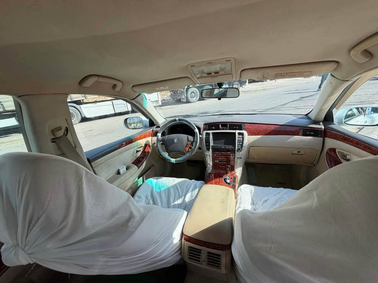 بـسـم اللە رەحـمان رەحـیم
شاهینە سپۆڕت 2005 182
بڕاوە
کۆدی هەیە 
هی دەستی خۆمە 
کامل مەسرەف کراوە 
پێشی تازە داگیراوە بێتەقەو رەقەیە 
سەقف و کەڤەر و لێدراوی بە شەرت
سێ دوگمە 
لە كه لاره
***********

