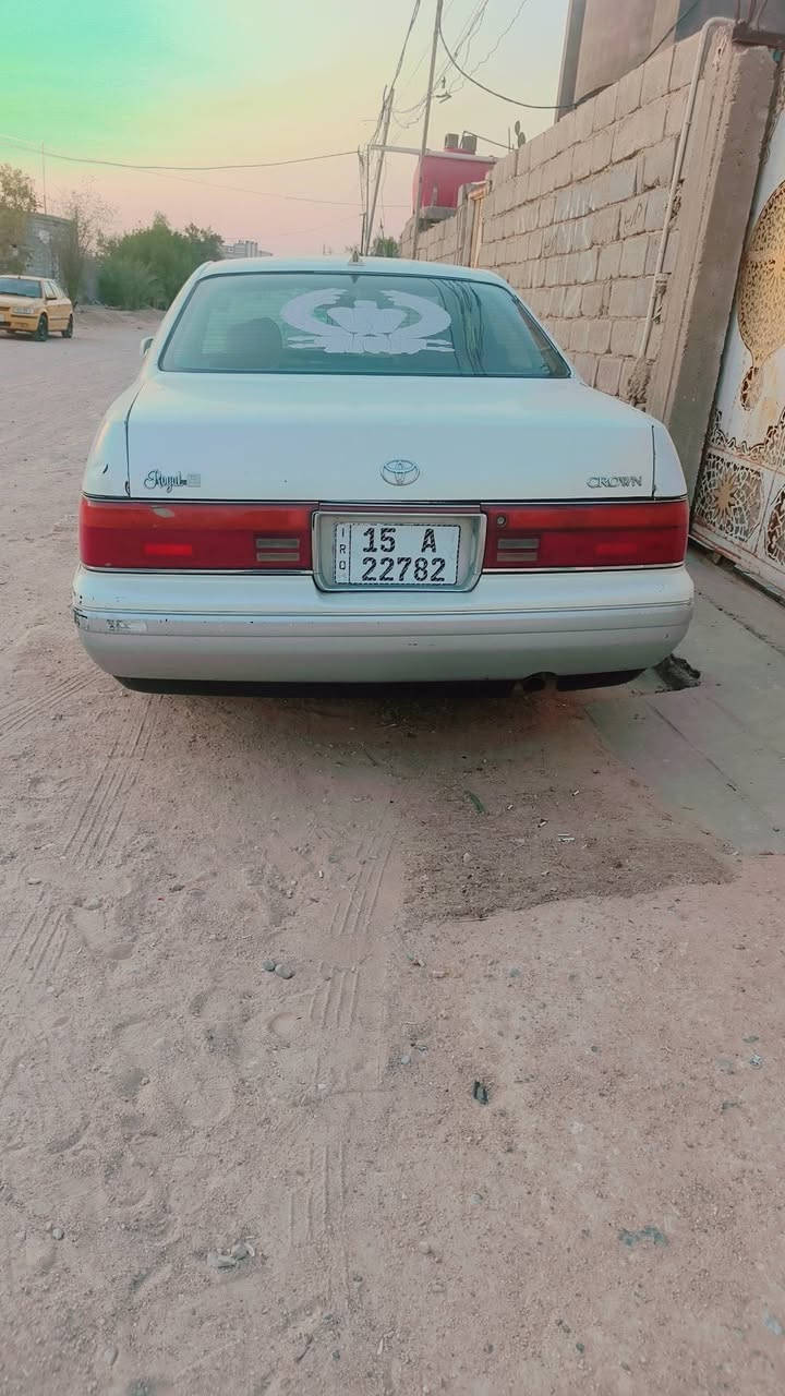 بطه فصل 1993 
كفاله كص ونقل رقم  انبار انكليزي باسمي تنتهي السنويه شهر 9 / 2026
كهرباىيات كلها شغاله تبريد عوزة بس غاز  حداديه جديدة تخم تاير محرك وكير 3000 
*********** 
سعر 45 بيه مجال قليل
