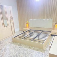 اخشاب تركي خمس قطع فقط منصوب غير مستخدم السعر او للأستفسار الاتصال على...