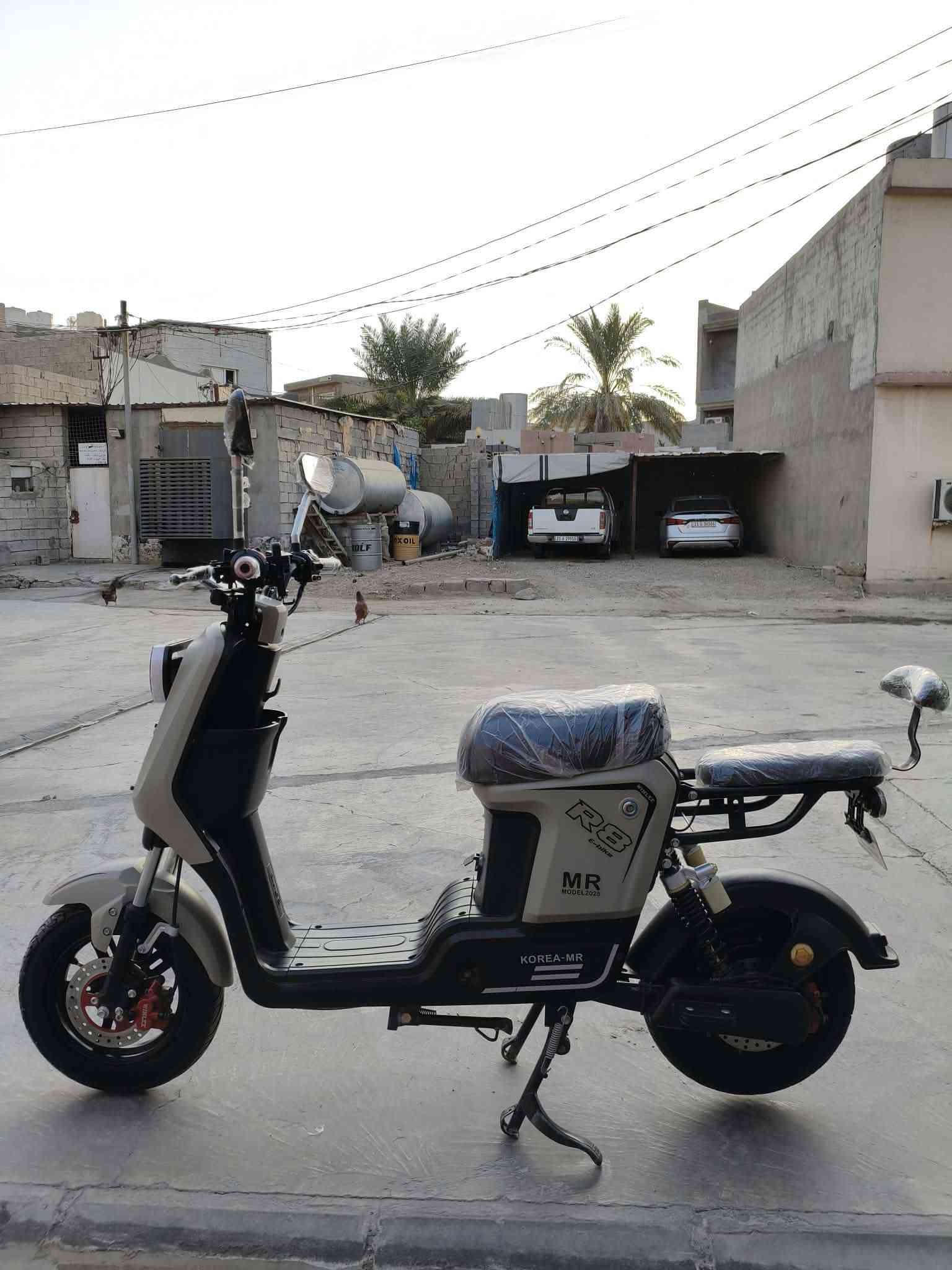 ماطور شحن 2025
R8
5بطاريات شرط فحص 
نضام بارك
لايتات لد
دبل اشاره 
بريكات هيدروليك
تايرات نضيف
سعر425 بي مجال
ديالى جلولاء
***********
