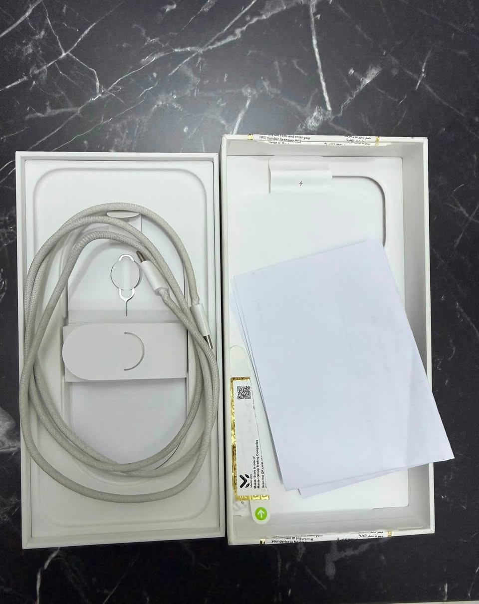 ايفون 16 pro max 
بطاريه : 95🔋
مساحه الجهاز : 256GB
نسخه الشرق الاوسط
جهاز كلش نضيف ممفتوح ولا مبدل اي شي بي ومابي شخط واحد 
ضمان ماستر 
وكامل ملحقاته ويا 
للتواصل : *********** واتساب
او
للتواصل : *********** اتصال بدون واتس
السعر : مليون و 400 وبس مجال بسيط
